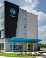 Tru by Hilton Macon North