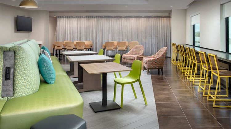 Home2 Suites by Hilton Orlando Downtown Lobby