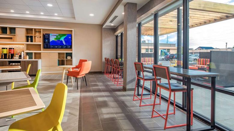 <b>Home2 Suites by Hilton I-80 at 72nd St Lobby</b>. Images powered by <a href="https://iceportal.shijigroup.com/" title="IcePortal" target="_blank">IcePortal</a>.
