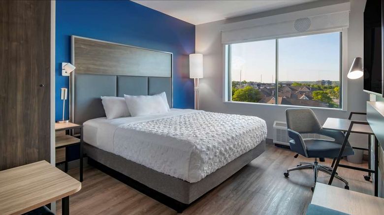 <b>Tru by Hilton Omaha I-80 at 72nd Street Room</b>. Images powered by <a href="https://iceportal.shijigroup.com/" title="IcePortal" target="_blank">IcePortal</a>.