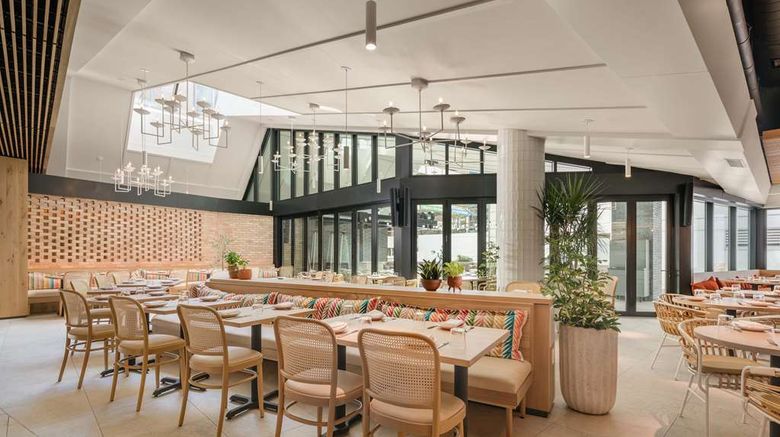 <b>Motto By Hilton Philadelphia Rittenhouse Restaurant</b>. Images powered by <a href="https://iceportal.shijigroup.com/" title="IcePortal" target="_blank">IcePortal</a>.