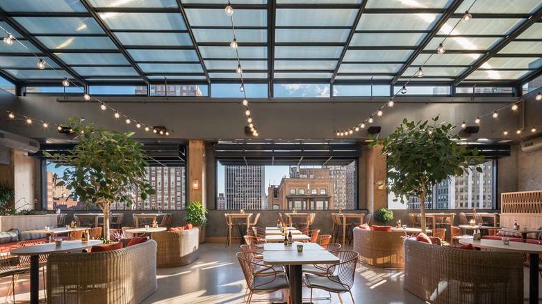 <b>Motto By Hilton Philadelphia Rittenhouse Restaurant</b>. Images powered by <a href="https://iceportal.shijigroup.com/" title="IcePortal" target="_blank">IcePortal</a>.