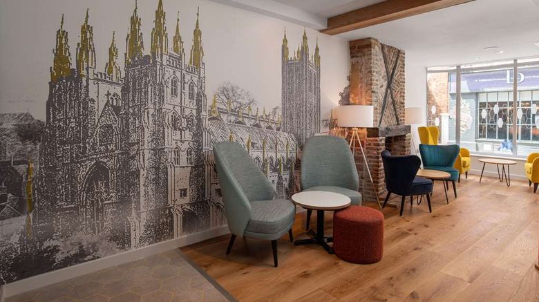 <b>Hampton by Hilton Canterbury Lobby</b>. Images powered by <a href="https://iceportal.shijigroup.com/" title="IcePortal" target="_blank">IcePortal</a>.