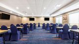 <b>Hampton Inn & Suites Benton Harbor Meeting</b>. Images powered by <a href="https://iceportal.shijigroup.com/" title="IcePortal" target="_blank">IcePortal</a>.