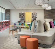 Home2 Suites by Hilton Westshore Airport Lobby