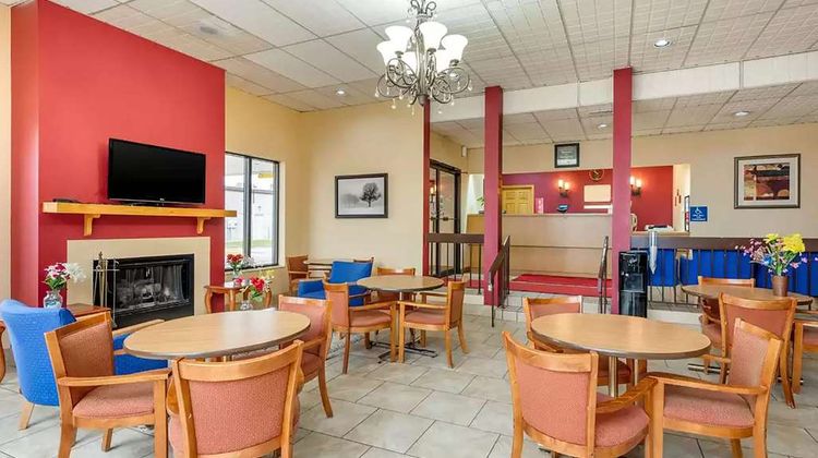 Super 8 by Wyndham Perrysburg/Toledo Other