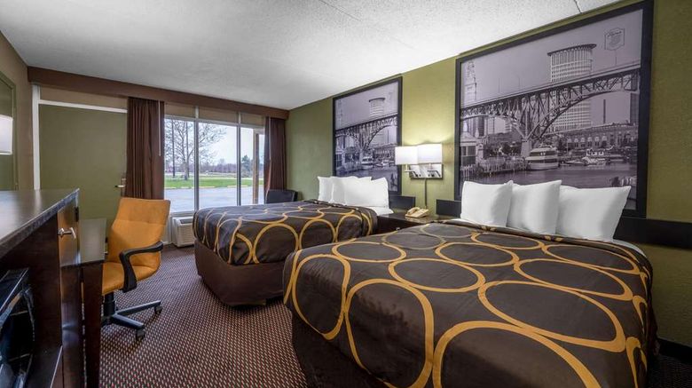 <b>Super 8 by Wyndham Perrysburg/Toledo Room</b>. Images powered by <a href="https://iceportal.shijigroup.com/" title="IcePortal" target="_blank">IcePortal</a>.