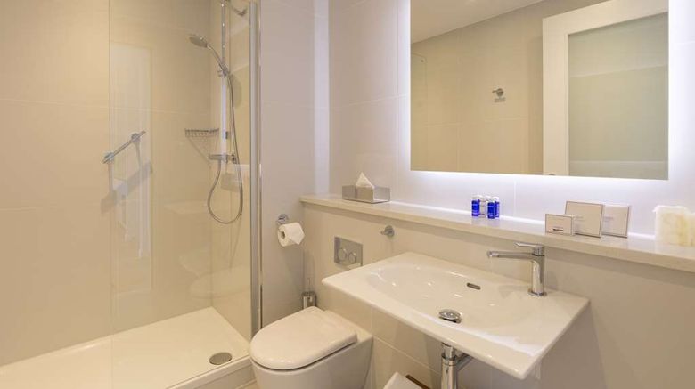 Premier Suites Plus Rotterdam Room. Images powered by <a href="https://iceportal.shijigroup.com" target="_blank" rel="noopener">Ice Portal</a>.