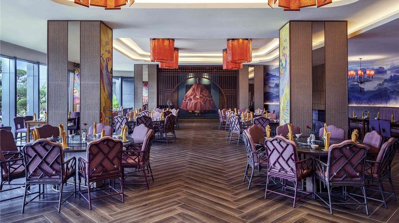 <b>Grand Mercure Malang Restaurant</b>. Images powered by <a href="https://iceportal.shijigroup.com/" title="IcePortal" target="_blank">IcePortal</a>.