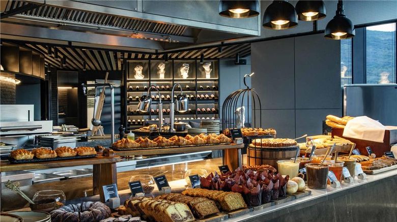 <b>Pullman Tbilisi Axis Towers Restaurant</b>. Images powered by <a href="https://iceportal.shijigroup.com/" title="IcePortal" target="_blank">IcePortal</a>.