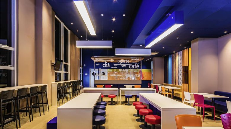 <b>Ibis Budget Fortaleza Praia de Iracema Restaurant</b>. Images powered by <a href="https://iceportal.shijigroup.com/" title="IcePortal" target="_blank">IcePortal</a>.