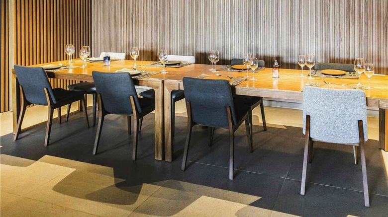 <b>Novotel Lencois Paulista Restaurant</b>. Images powered by <a href="https://iceportal.shijigroup.com/" title="IcePortal" target="_blank">IcePortal</a>.