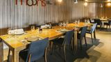 <b>Novotel Lencois Paulista Restaurant</b>. Images powered by <a href="https://iceportal.shijigroup.com/" title="IcePortal" target="_blank">IcePortal</a>.
