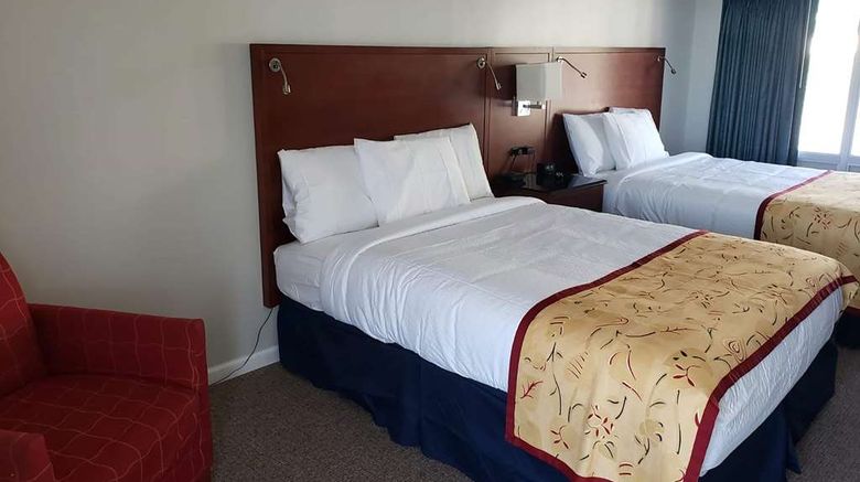 <b>Days Inn & Suites by Wyndham St Ignace Room</b>. Images powered by <a href="https://iceportal.shijigroup.com/" title="IcePortal" target="_blank">IcePortal</a>.