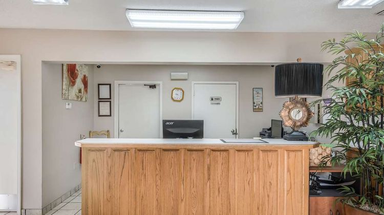 Rodeway Inn Gurdon Lobby