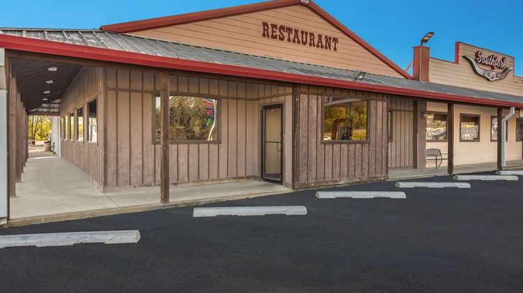 Rodeway Inn Gurdon Restaurant