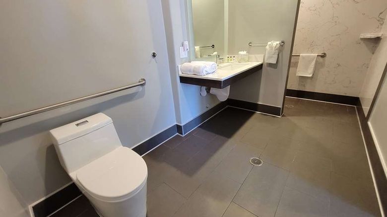 <b>Signature Inn Santa Clara Room</b>. Images powered by <a href="https://iceportal.shijigroup.com/" title="IcePortal" target="_blank">IcePortal</a>.