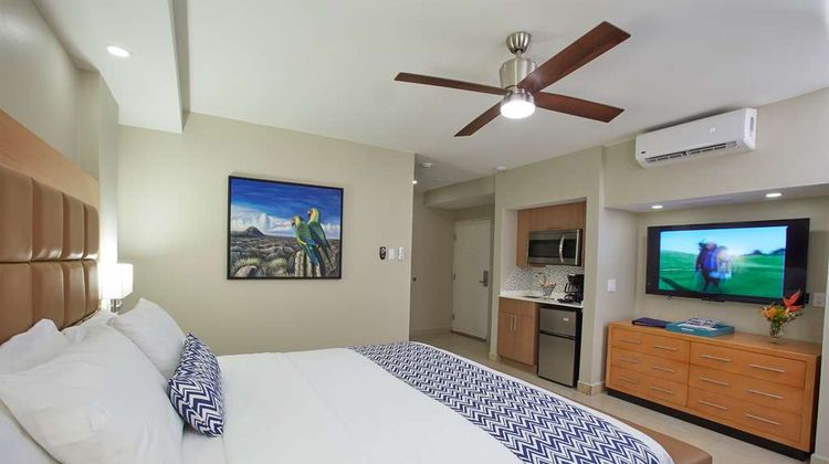 Divi Dutch Village Beach Resort Suite