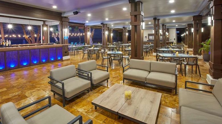 <b>Divi Southwinds Beach Resort Restaurant</b>. Images powered by <a href="https://iceportal.shijigroup.com/" title="IcePortal" target="_blank">IcePortal</a>.