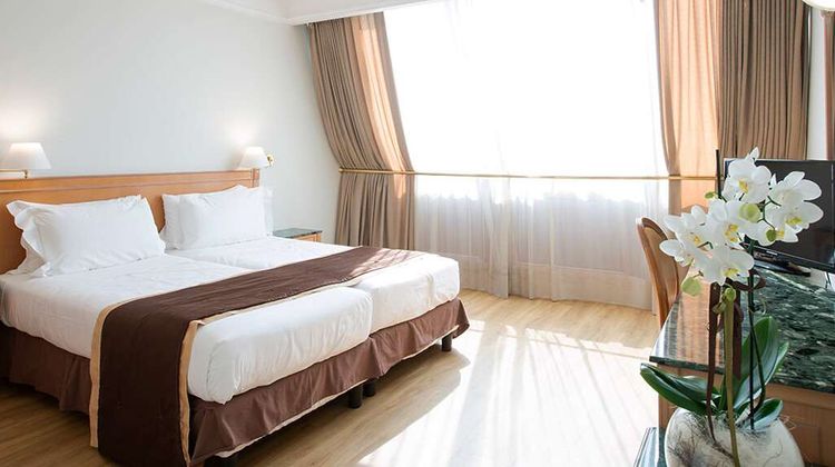 SHG Hotel De La Ville Vicenza Room