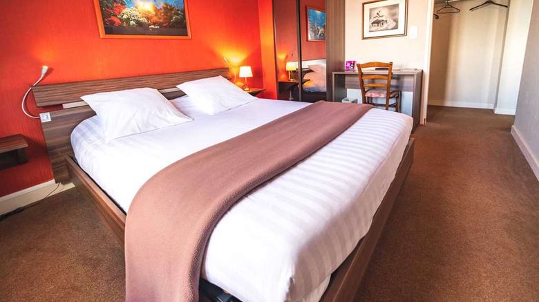 <b>Hotel Le Goelo Paimpol Room</b>. Images powered by <a href="https://iceportal.shijigroup.com/" title="IcePortal" target="_blank">IcePortal</a>.