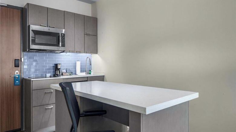 <b>Hyatt House Allentown-Lehigh Valley Room</b>. Images powered by <a href="https://iceportal.shijigroup.com/" title="IcePortal" target="_blank">IcePortal</a>.