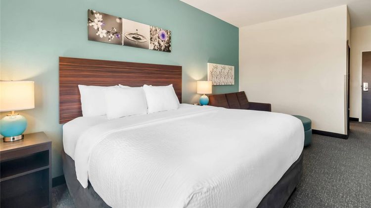 Sleep Inn & Suites Webb City Suite