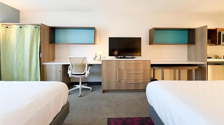 Home2 Suites by Hilton West Sacramento Room