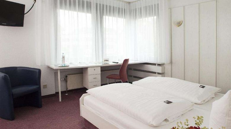 <b>Hotel Gloria Room</b>. Images powered by <a href="https://iceportal.shijigroup.com/" title="IcePortal" target="_blank">IcePortal</a>.