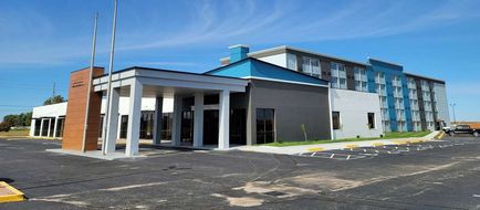 Hawthorn Stes by Wyndham Wichita Airport Exterior