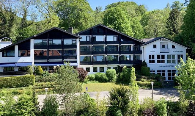 Hotel Schloss Berg Exterior