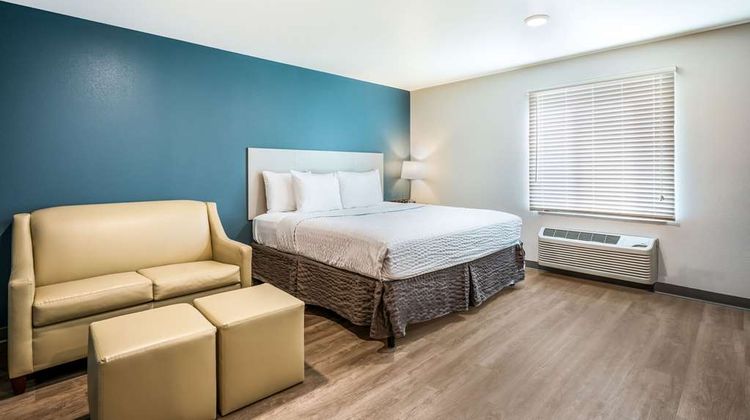 WoodSpring Suites Elgin-Chicago Room