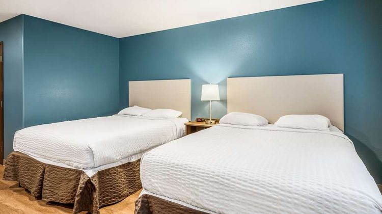 WoodSpring Suites Elgin-Chicago Room