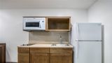 WoodSpring Suites Elgin-Chicago Room