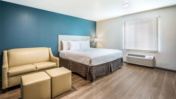 WoodSpring Suites Elgin-Chicago Room