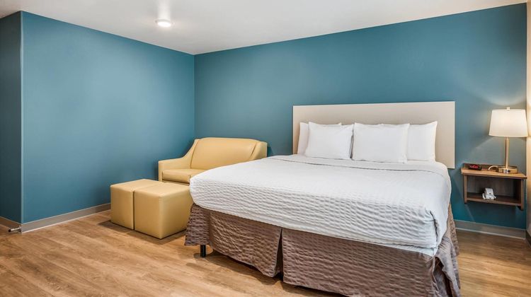 WoodSpring Suites Elgin-Chicago Room