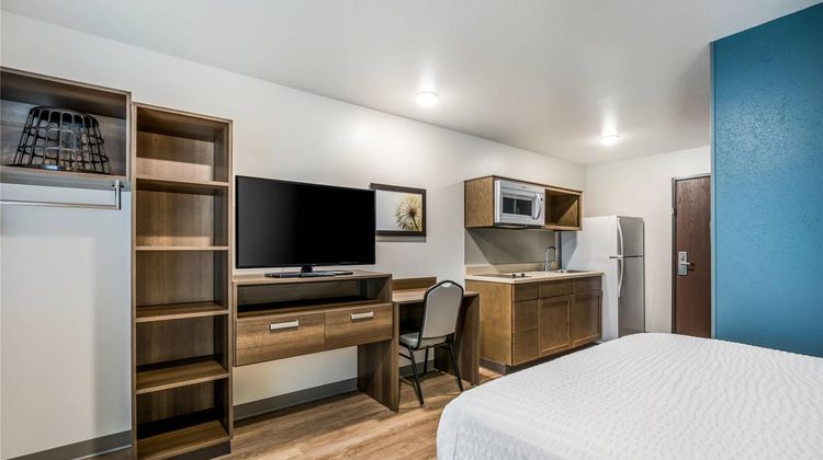 WoodSpring Suites Elgin-Chicago Room