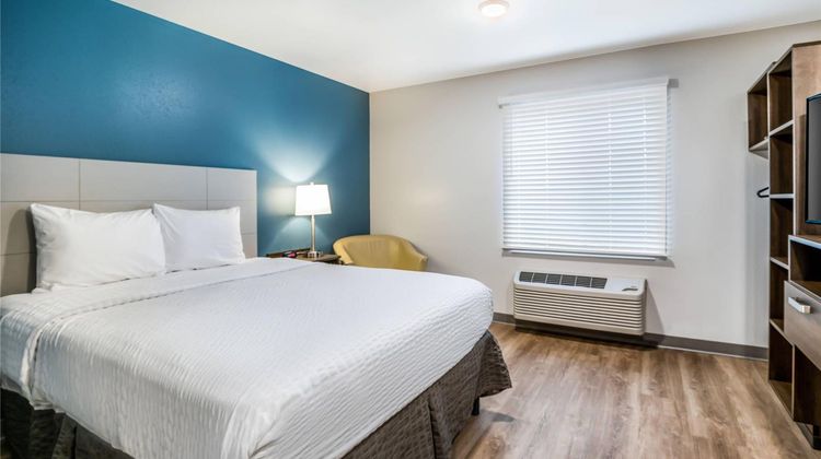 WoodSpring Suites Elgin-Chicago Room