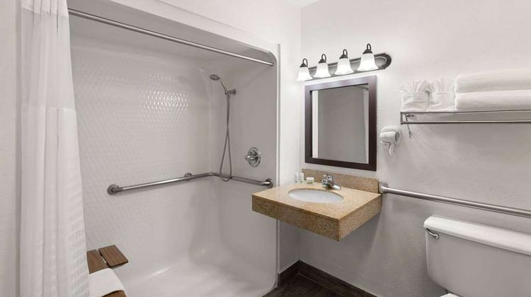 Sylo Denver Airport Room