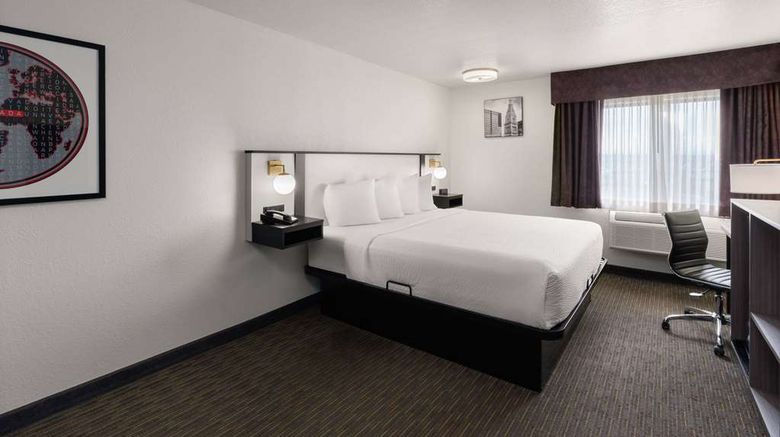 <b>Sylo Denver Airport Room</b>. Images powered by <a href="https://iceportal.shijigroup.com/" title="IcePortal" target="_blank">IcePortal</a>.