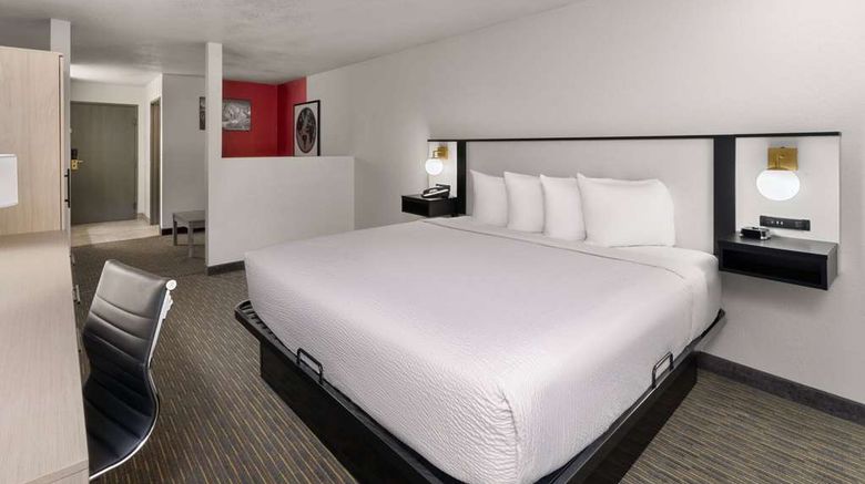 <b>Sylo Denver Airport Suite</b>. Images powered by <a href="https://iceportal.shijigroup.com/" title="IcePortal" target="_blank">IcePortal</a>.