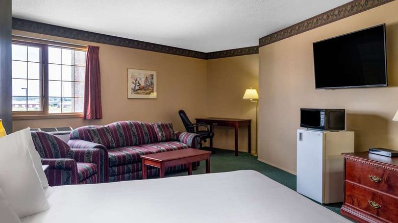 <b>Travelodge by Wyndham Lacombe Room</b>. Images powered by <a href="https://iceportal.shijigroup.com/" title="IcePortal" target="_blank">IcePortal</a>.