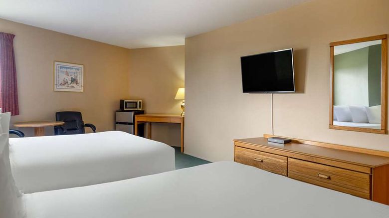 <b>Travelodge by Wyndham Lacombe Room</b>. Images powered by <a href="https://iceportal.shijigroup.com/" title="IcePortal" target="_blank">IcePortal</a>.