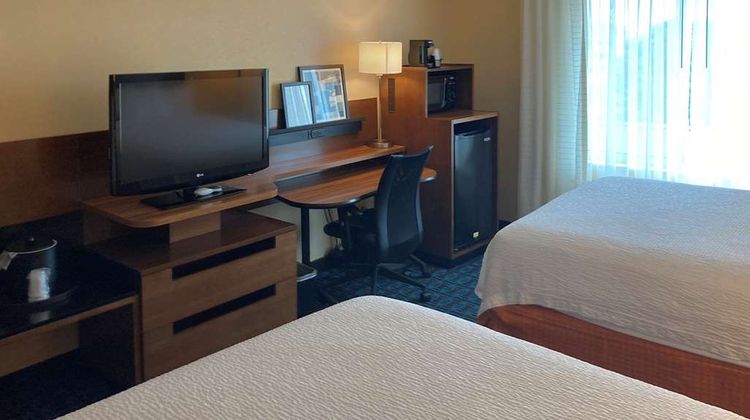 Comfort Inn & Suites Room