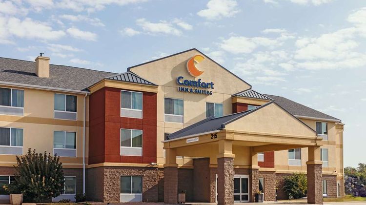 Comfort Inn & Suites Exterior