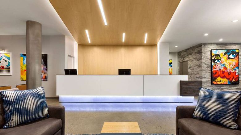 <b>Wingate by Wyndham Bronx/Haven Park Lobby</b>. Images powered by <a href="https://iceportal.shijigroup.com/" title="IcePortal" target="_blank">IcePortal</a>.