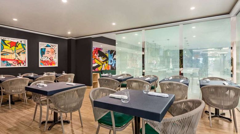 <b>Wingate by Wyndham Bronx/Haven Park Restaurant</b>. Images powered by <a href="https://iceportal.shijigroup.com/" title="IcePortal" target="_blank">IcePortal</a>.