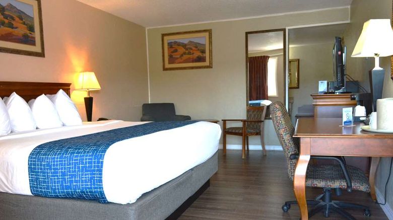 <b>Travelodge by Wyndham Trinidad Room</b>. Images powered by <a href="https://iceportal.shijigroup.com/" title="IcePortal" target="_blank">IcePortal</a>.