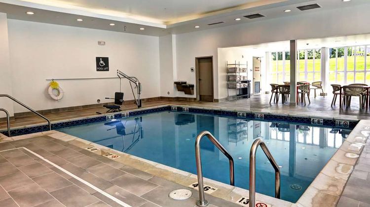 Hilton Garden Inn Bel Air Pool