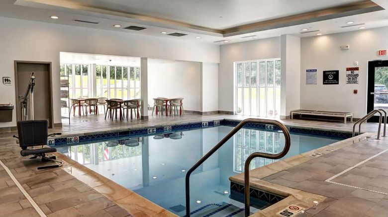 <b>Hilton Garden Inn Bel Air Pool</b>. Images powered by <a href="https://iceportal.shijigroup.com/" title="IcePortal" target="_blank">IcePortal</a>.